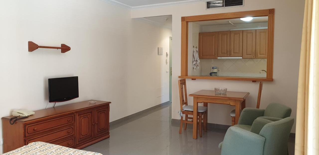 Apartamentos Nerja Bahia מראה חיצוני תמונה