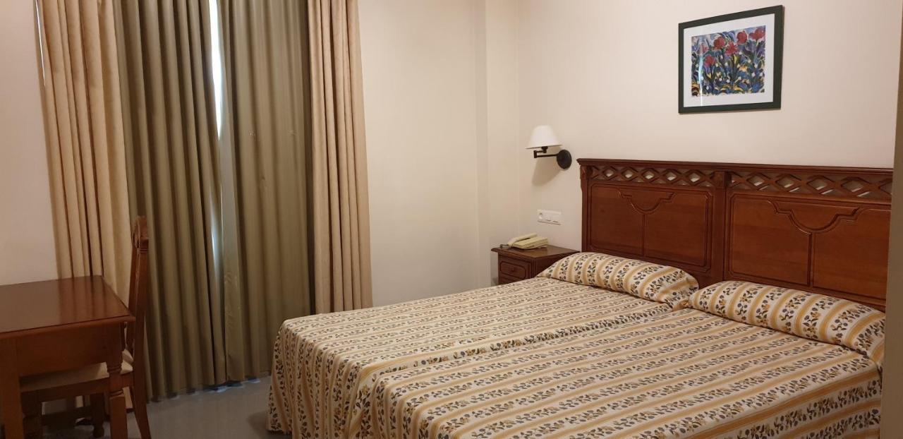 Apartamentos Nerja Bahia מראה חיצוני תמונה